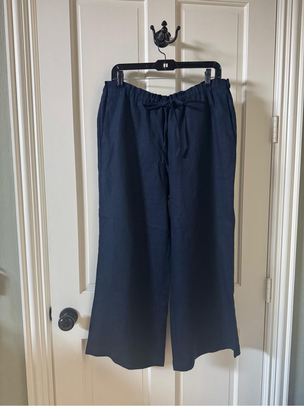 Women’s Navy Drawstring Linen-Blend Pants